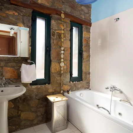 Villa Elafonissi With Amazing Sunset Views & Private Pool Near Elafonissi